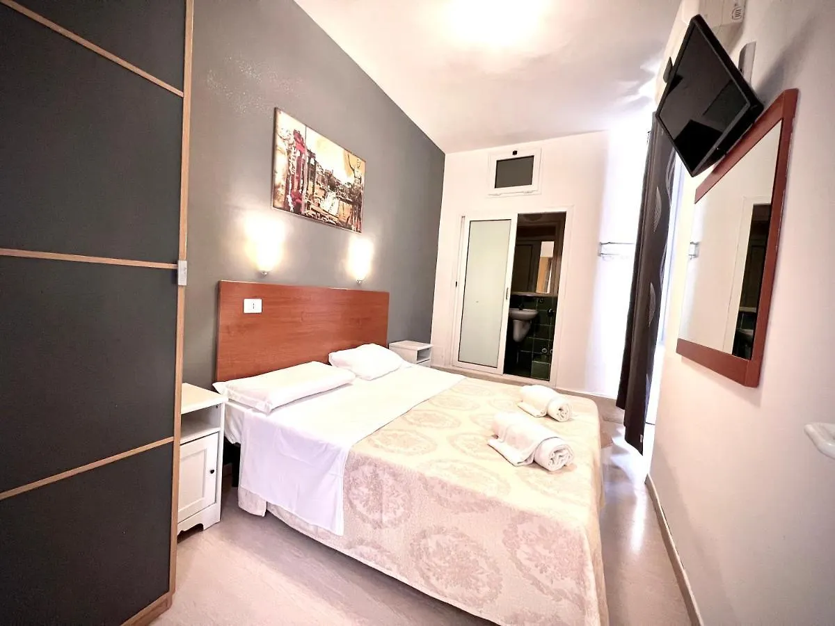 Alius And Freerome Hotel