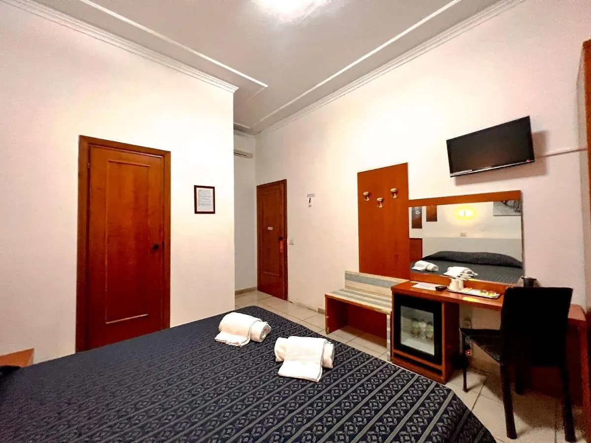 Alius And Freerome Hotel